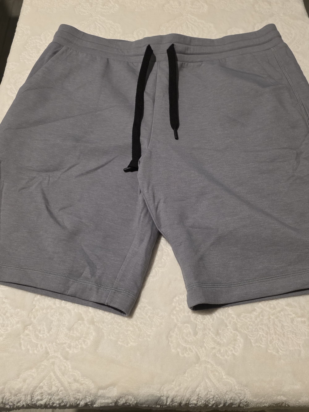 32 Degrees Men's Heather Gray Cool Shorts with Black Drawstring